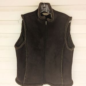 L.L. Bean Brown Sherpa Lining Cozy Vest Size Medium